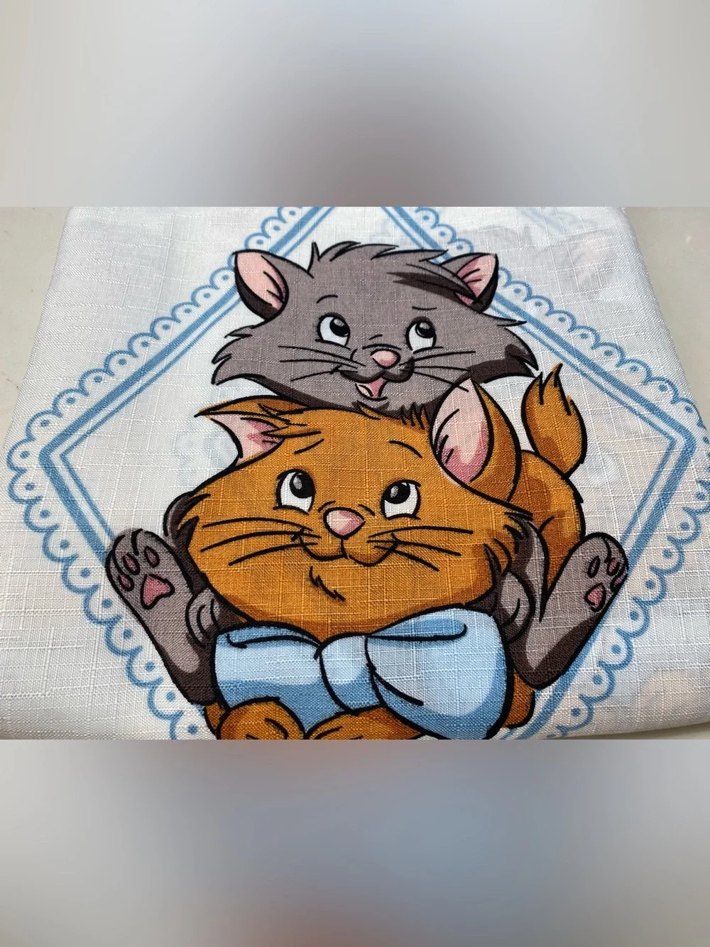 Disney ❤️The Aristocats❤️ 13-Piece Shower Curtain Set  72x72” NWT